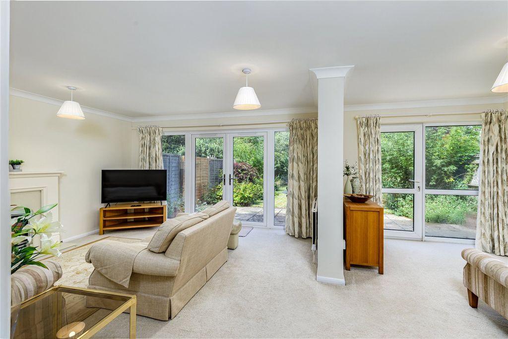 Property photo 3 of 10 Picture No. 05