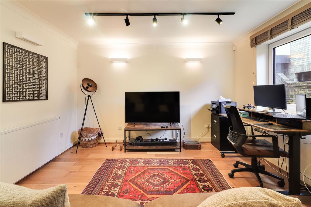 Property photo 2 of 19 Img (11).Jpg