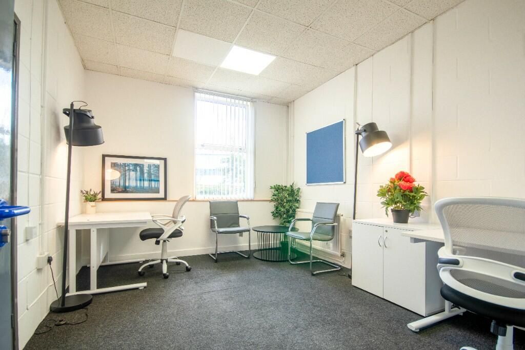 Property photo 3 of 30 Office