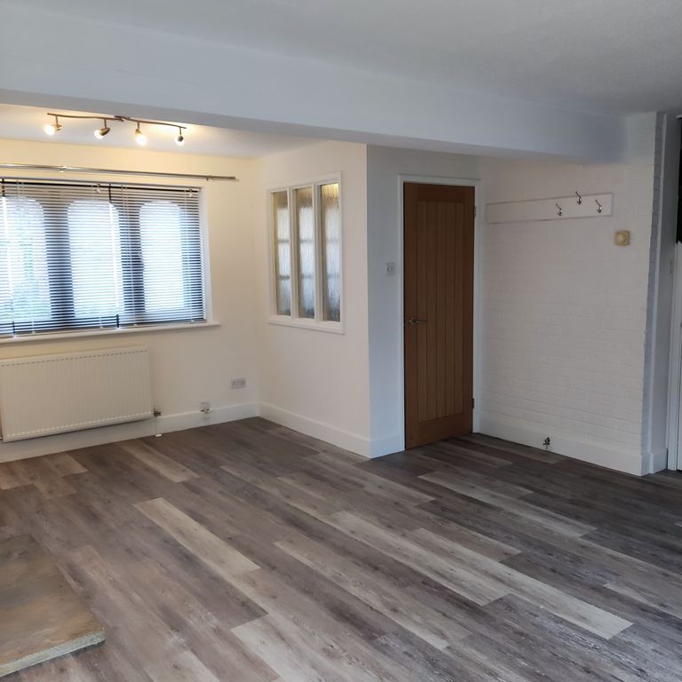 Property photo 3 of 13 Image