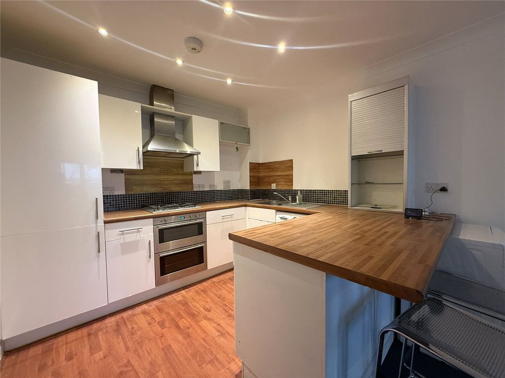 Property photo 2 of 10 Picture No. 03