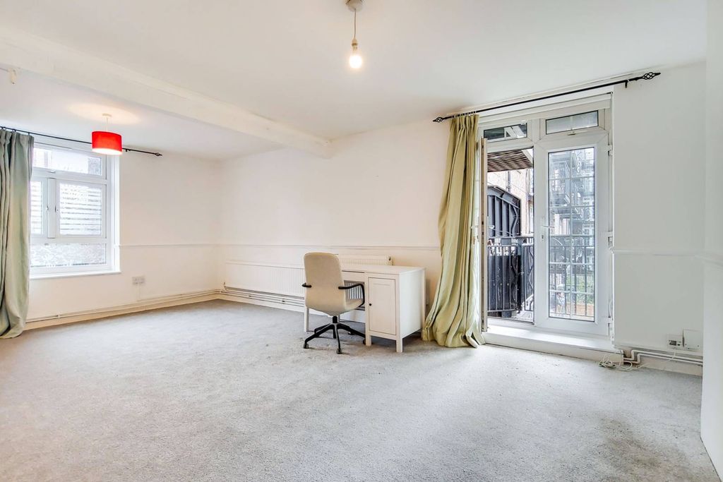 Property photo 3 of 16
