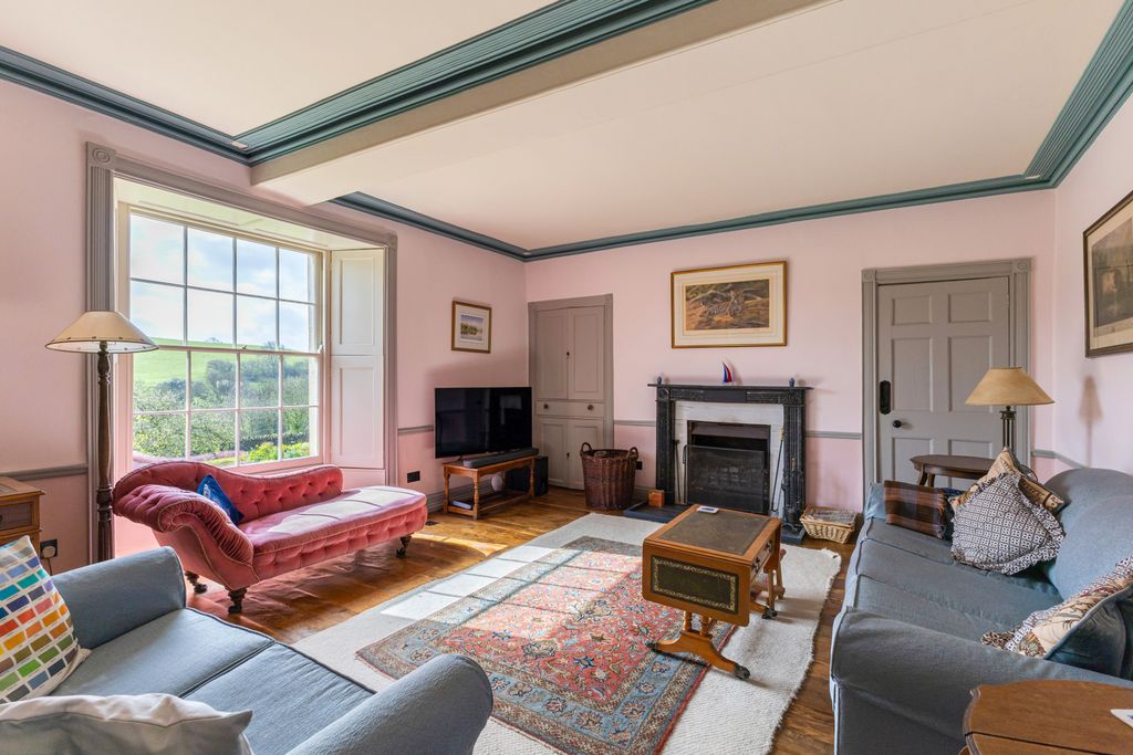 Property photo 2 of 41 Drawing Room
