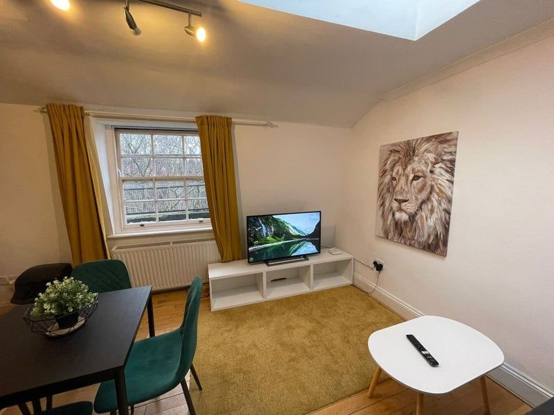 Property photo 2 of 8