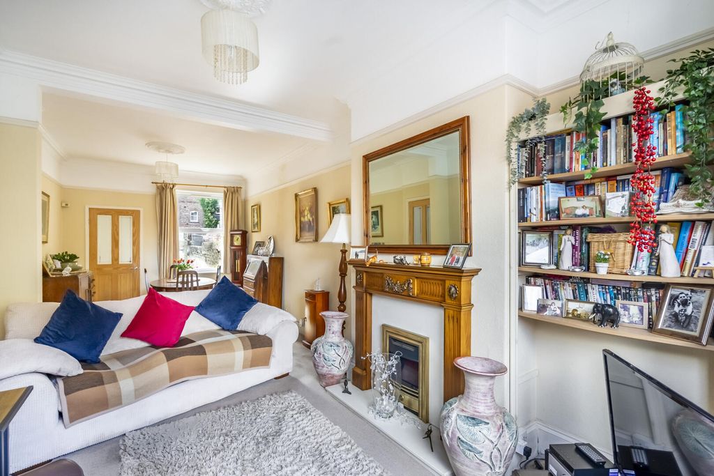 Property photo 3 of 15 Living Room