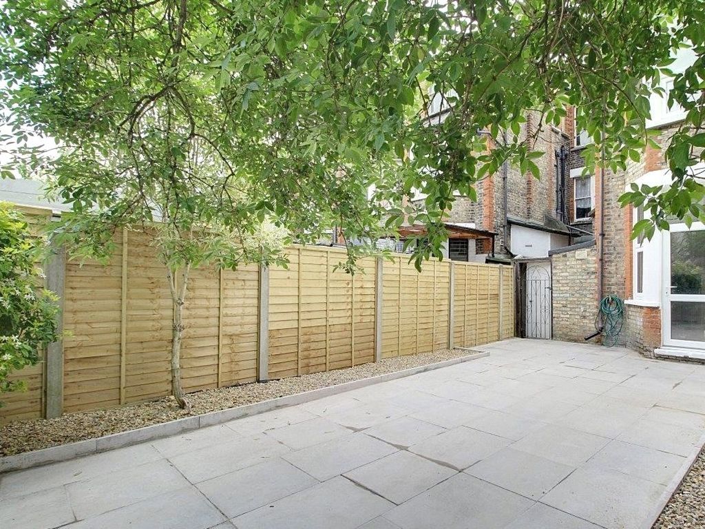 Property photo 2 of 7 Picture No. 05