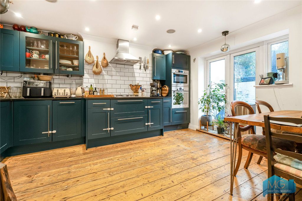 Property photo 1 of 30 Picture No. 31