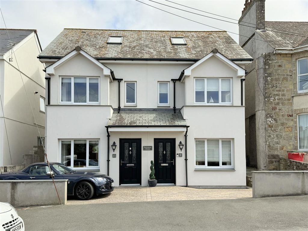 Property photo 1 of 36