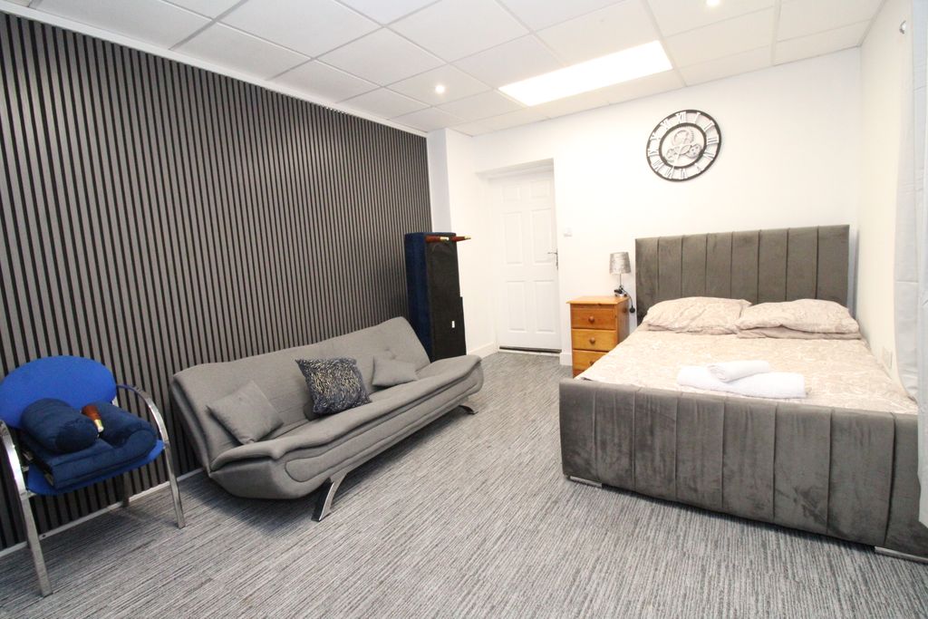 Property photo 1 of 4 Img_7219