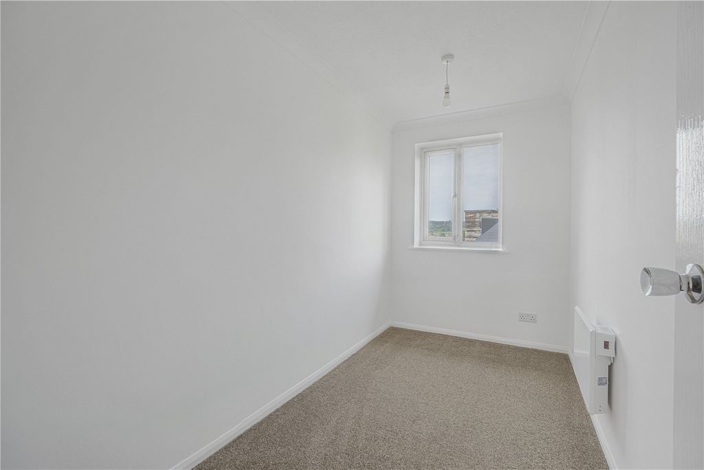 Property photo 3 of 18 Picture No. 05