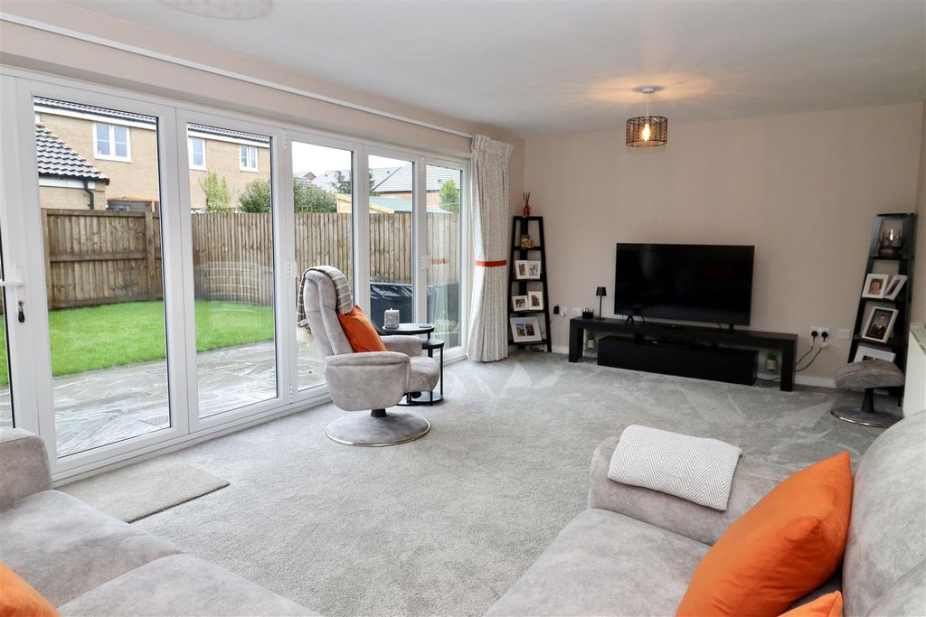 Property photo 3 of 12 Img_6463.Jpeg