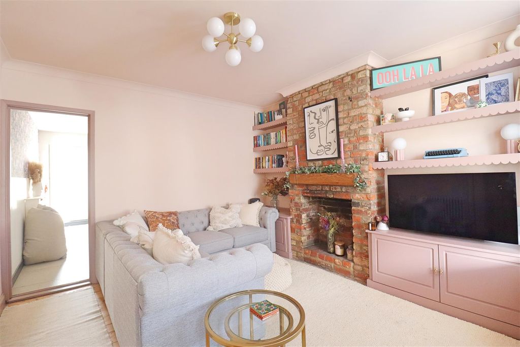 Property photo 2 of 17 Img_4856.Jpg