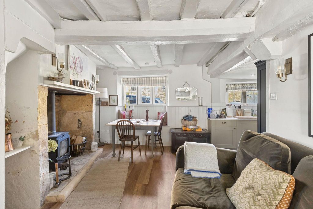 Property photo 2 of 22 Image