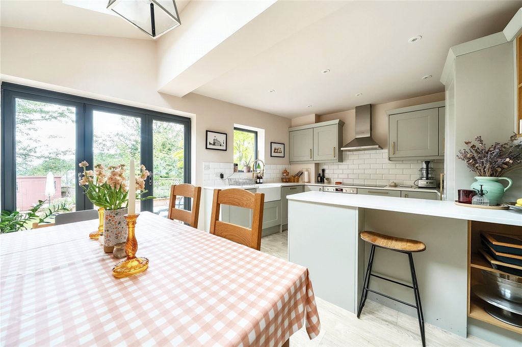 Property photo 2 of 14 Picture No. 03