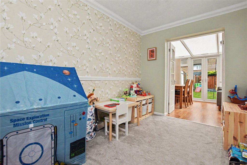 Property photo 3 of 21 Picture No. 10