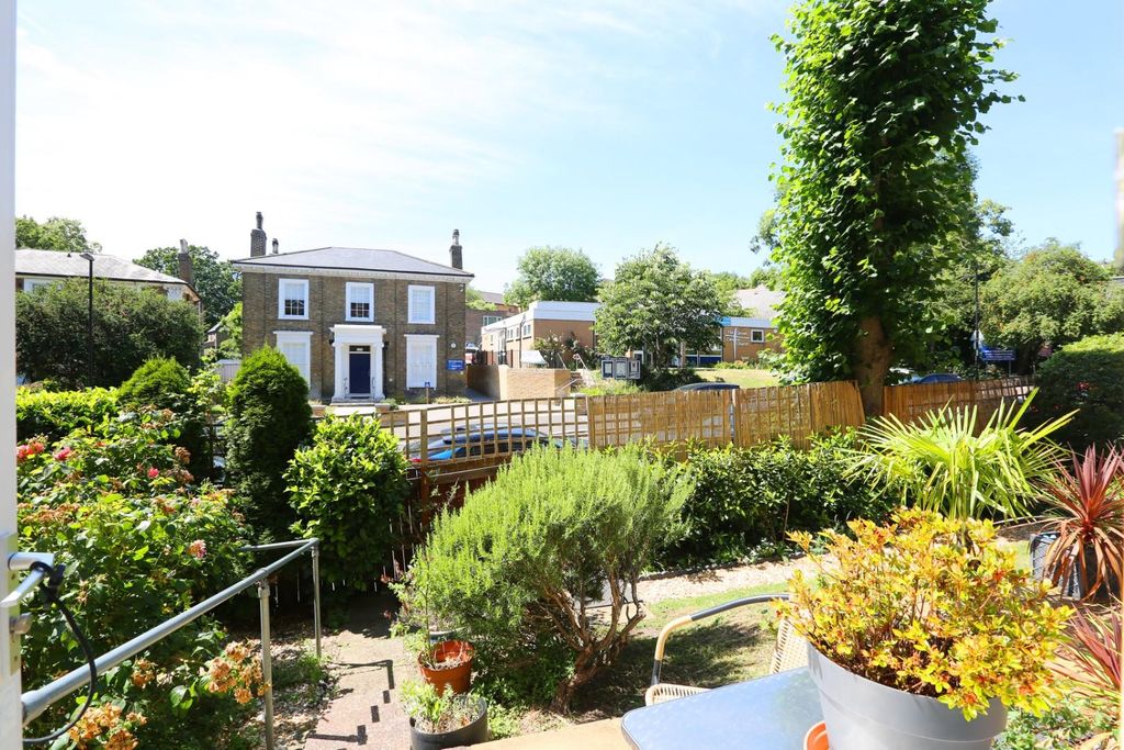 Property photo 2 of 12 Ach_6082.Jpg