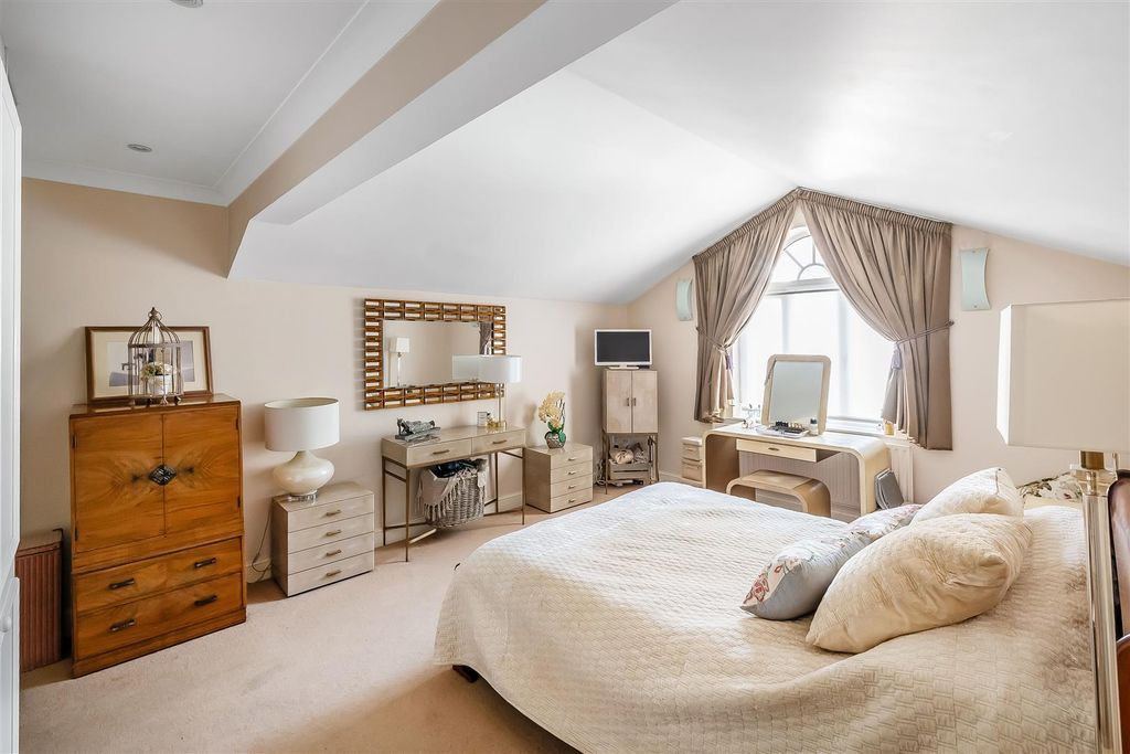 Property photo 3 of 29 19-St-Margaret-Drive-2.Jpg