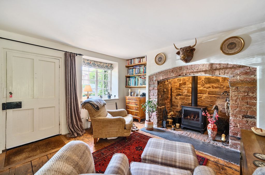 Property photo 3 of 24 Seddons, Stoodleigh