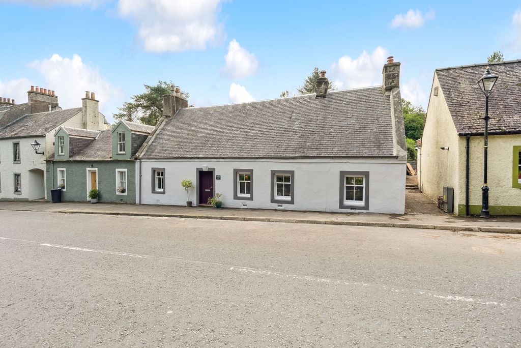 Property photo 1 of 44