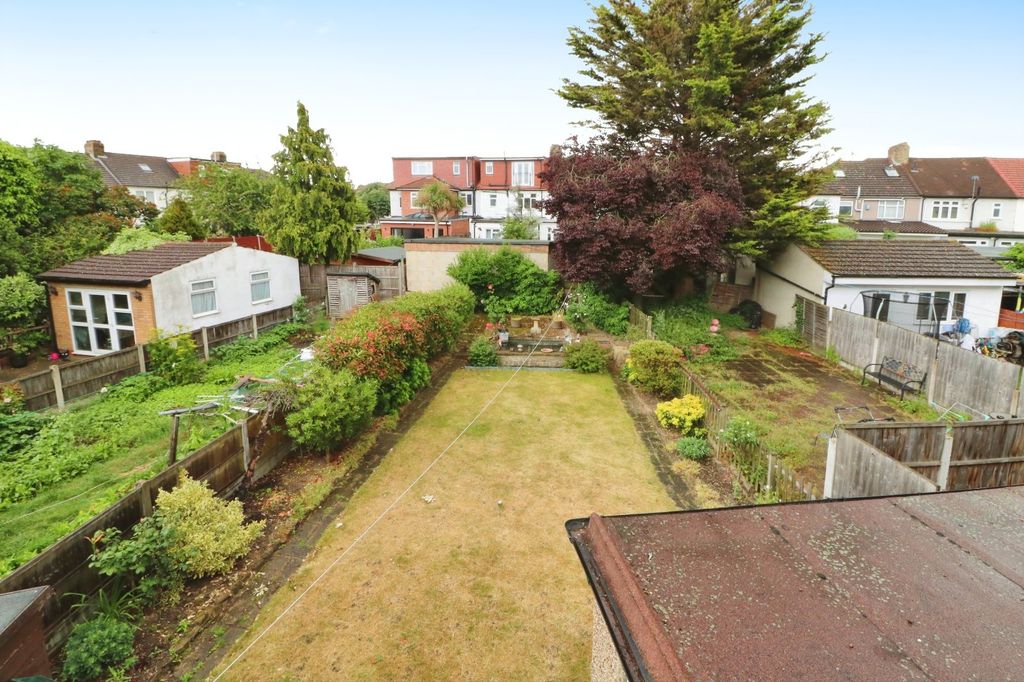 Property photo 3 of 18 Picture No. 01