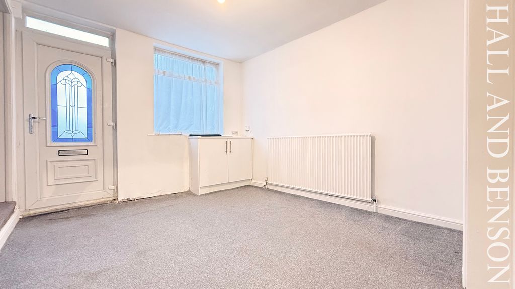 Property photo 2 of 14 Image