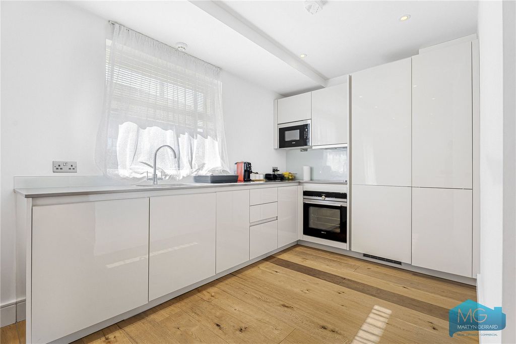 Property photo 3 of 11 Picture No. 05