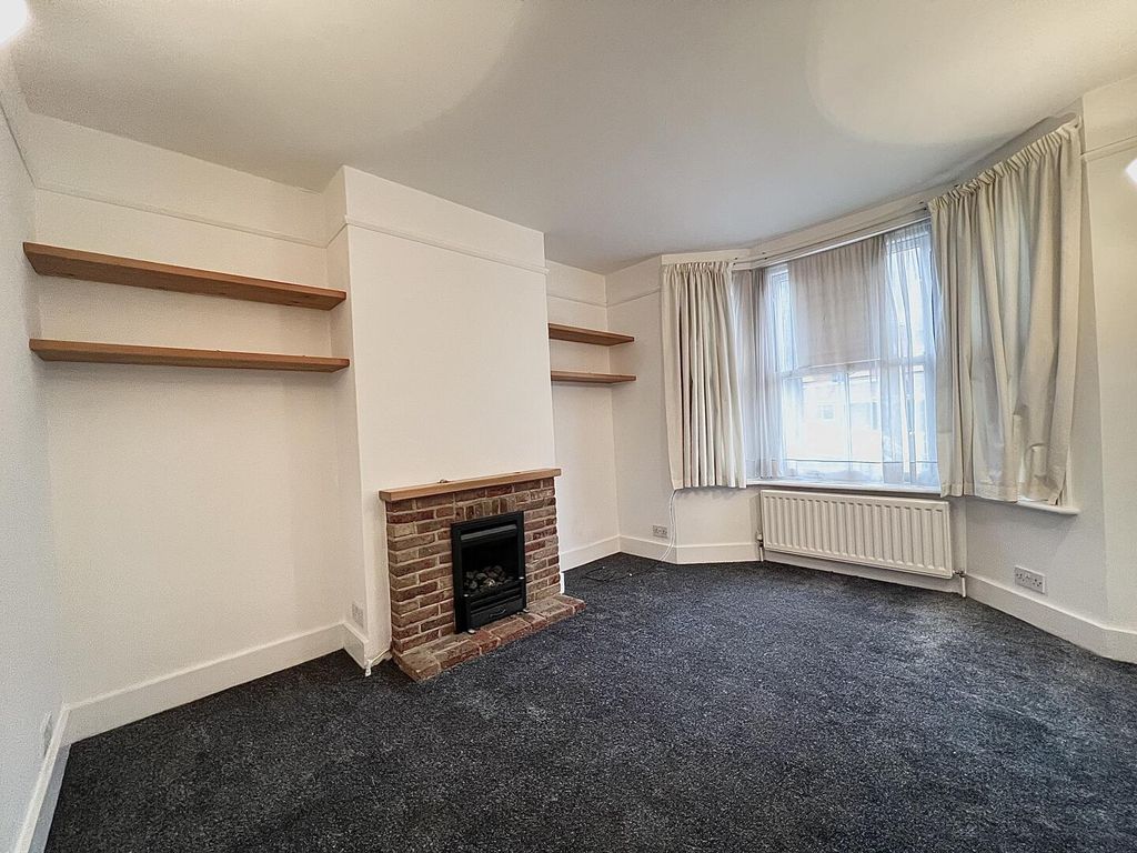 Property photo 3 of 13 Living Room