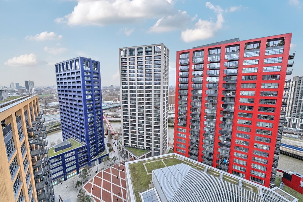 Property photo 2 of 10 1415704-4-6996175...