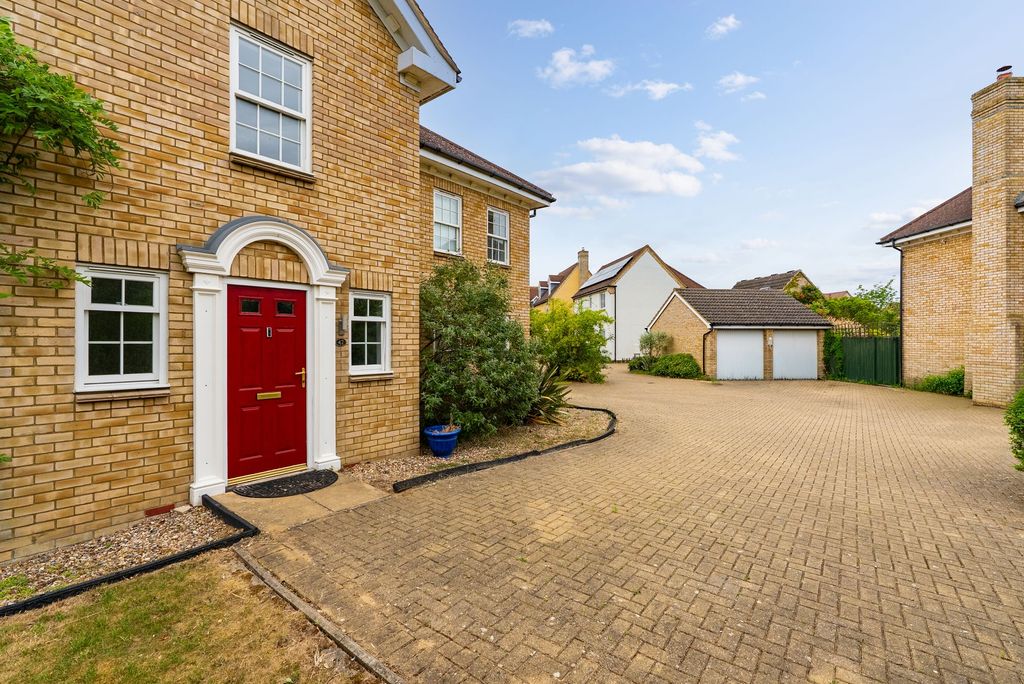 Property photo 3 of 47