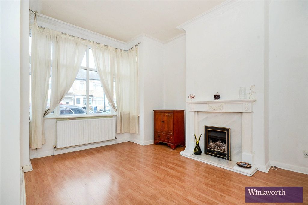 Property photo 2 of 8 Living Room