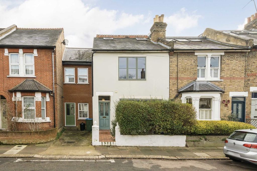 Property photo 1 of 7
