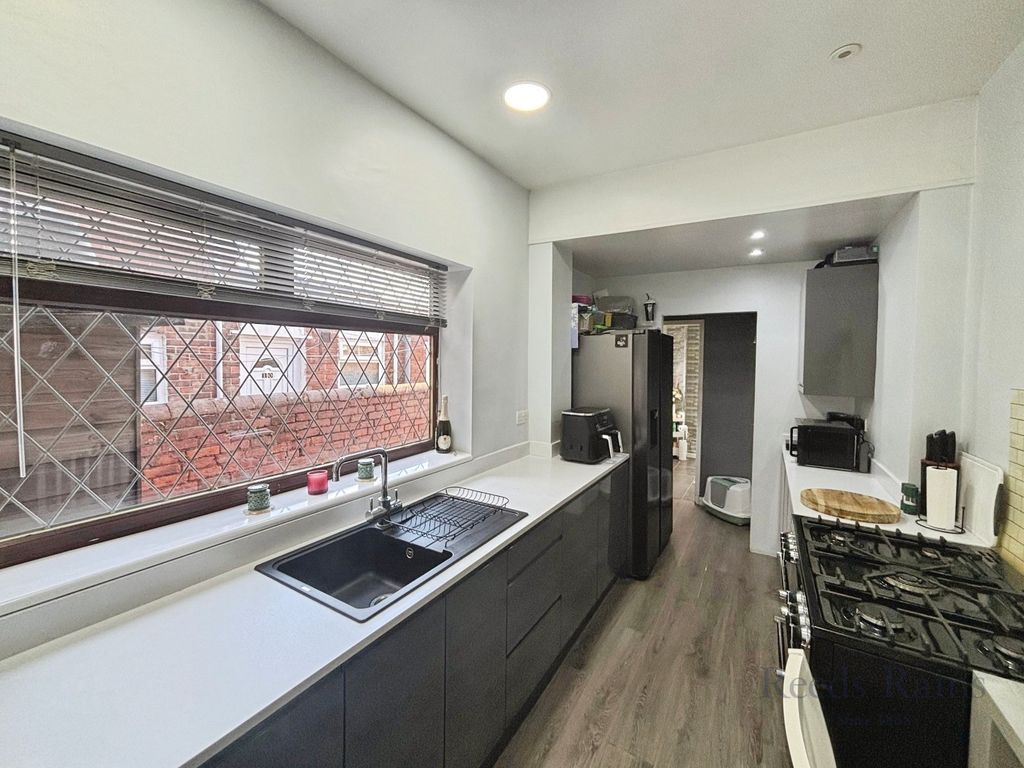 Property photo 3 of 10 Picture No. 04