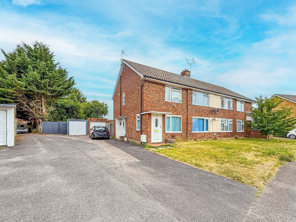 Property photo 1 of 13 4877412