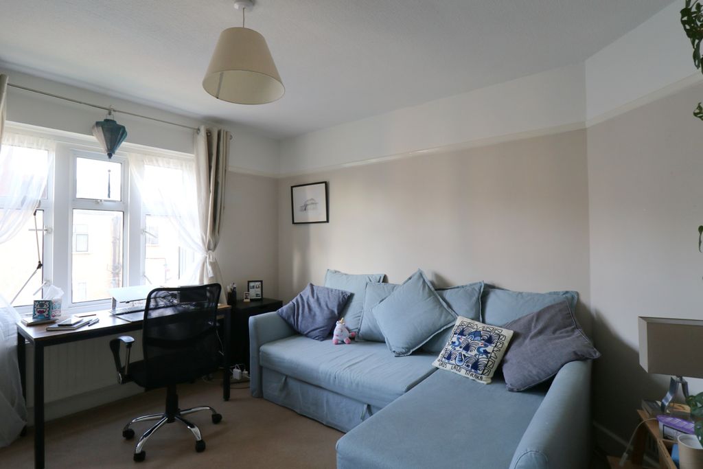 Property photo 3 of 7