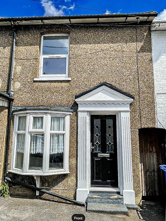 Property photo 1 of 14 Charming 2-Bed Terraced House With Private Garden Â€“ Ideal Location!