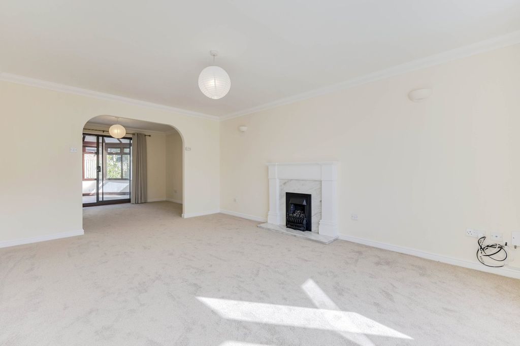 Property photo 2 of 18 Picture No. 40