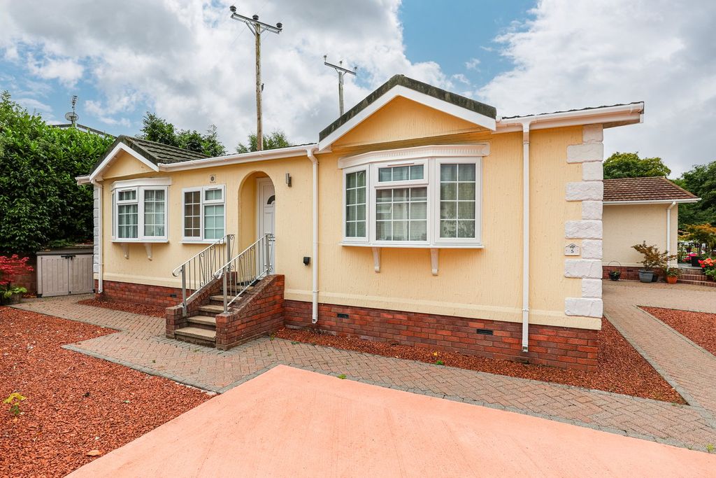 Property photo 1 of 13 External Front