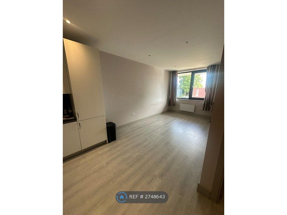 Property photo 3 of 6