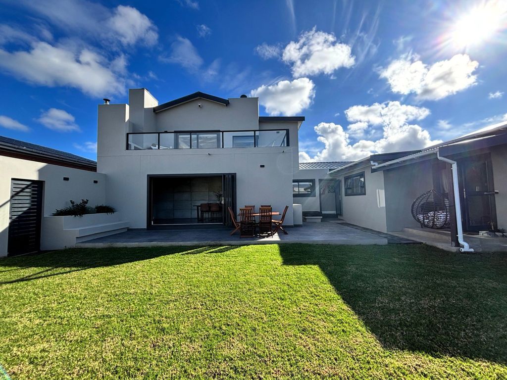 Property photo 1 of 48
