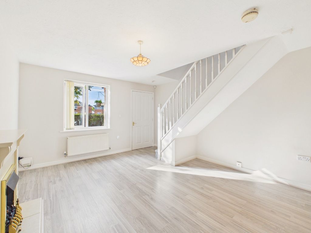 Property photo 3 of 12 5589706