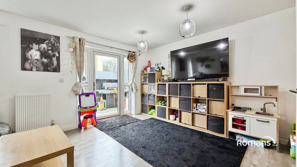 Property photo 2 of 11 Picture No. 06