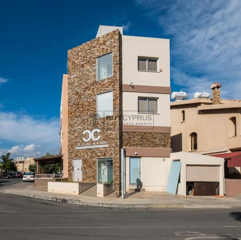 Property photo 1 of 5