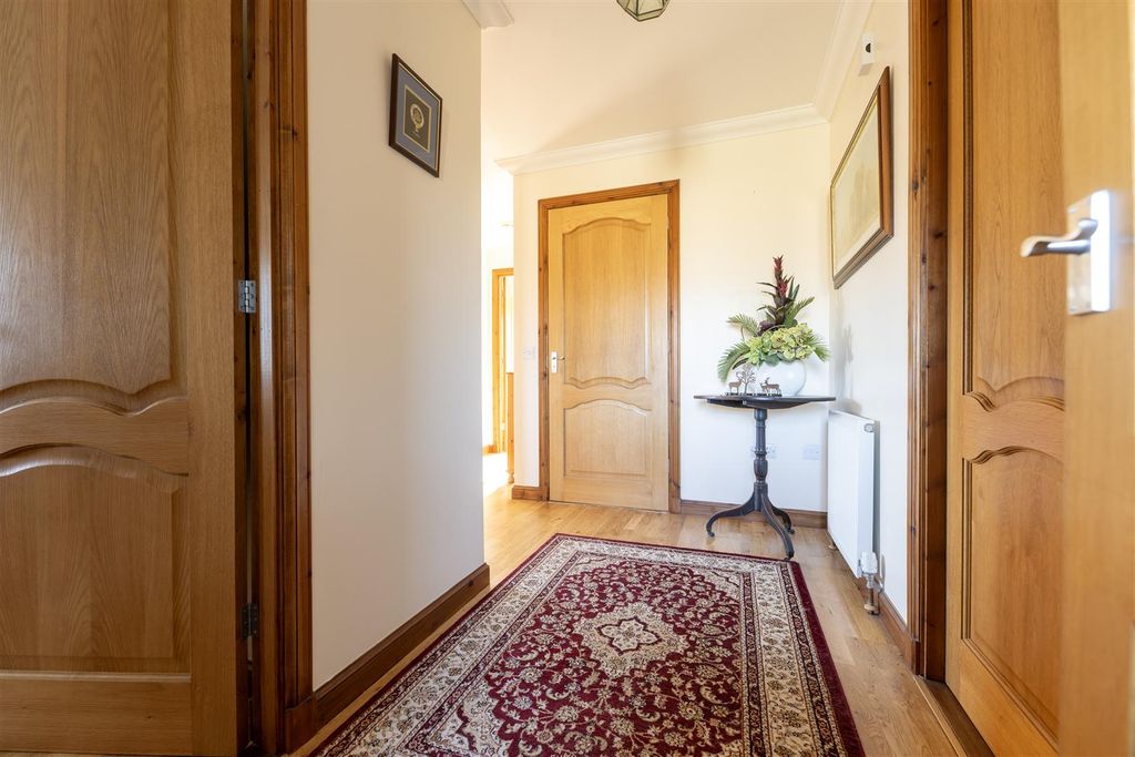 Property photo 3 of 19 Entrance.Jpg