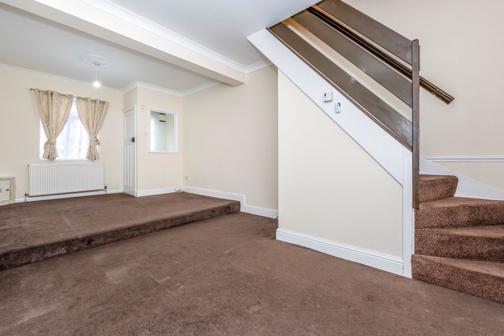 Property photo 2 of 10 Reception