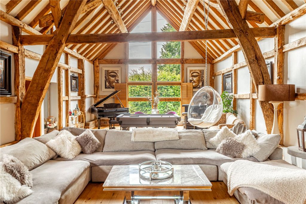 Property photo 2 of 25 Reception