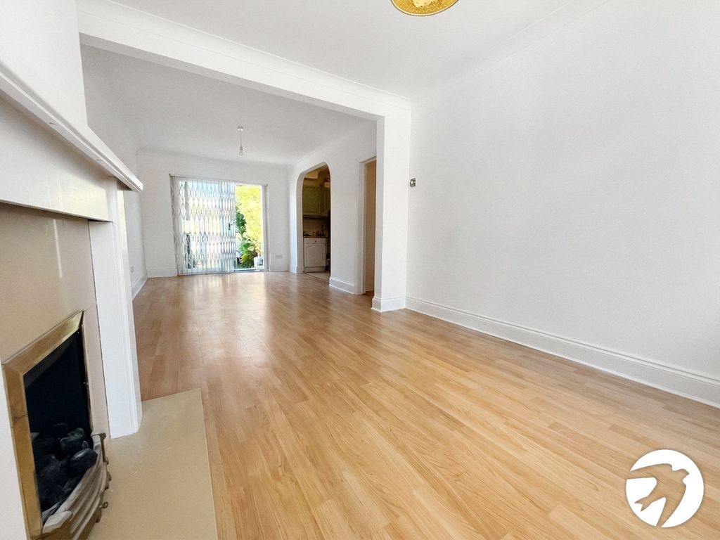Property photo 2 of 10 Picture No. 16