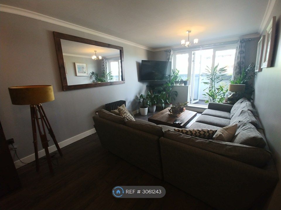Property photo 2 of 16 Open Plan Lounge (Coffee Table And Mirror Incl.)