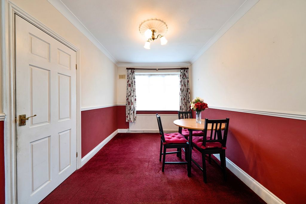 Property photo 3 of 14 1437278-3-69Cbe5c...