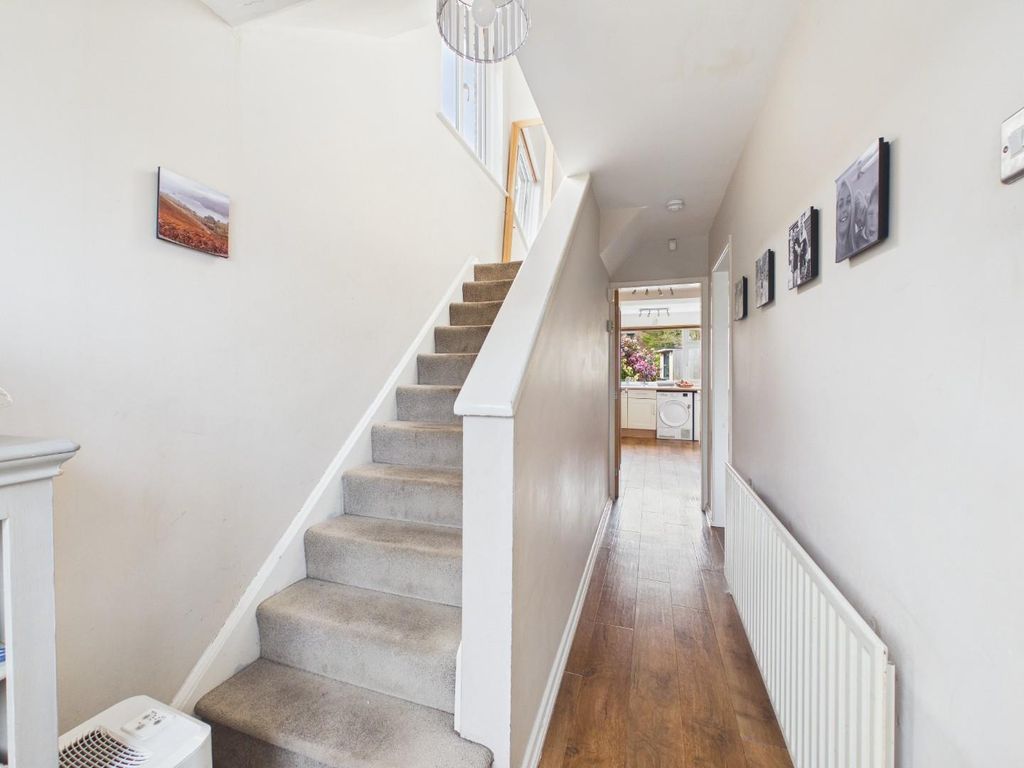 Property photo 2 of 23 Cam04899G0-Pr0331-Still001.Jpg