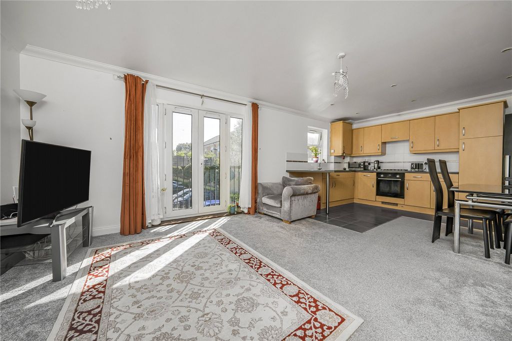 Property photo 2 of 14 Picture No. 05